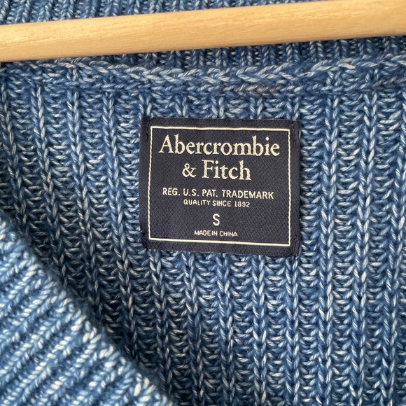 A&F sweater bundle - Picture 7 of 9